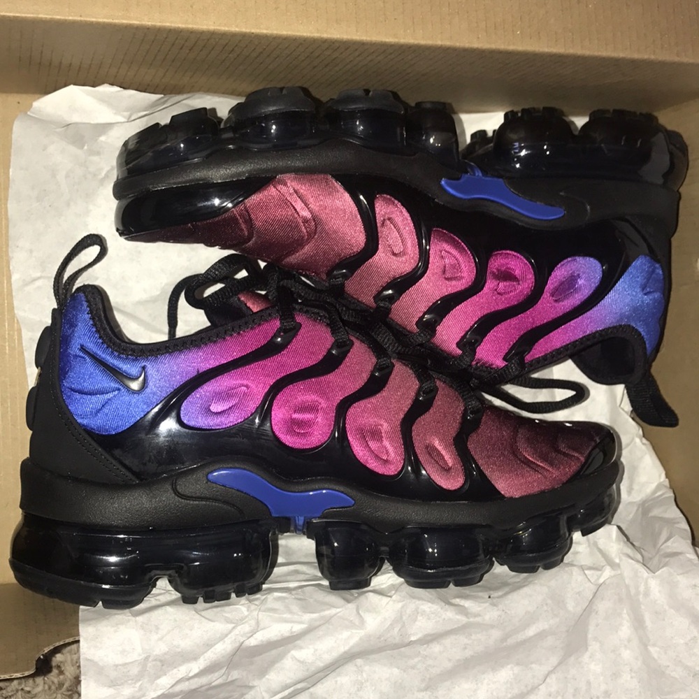 Nike Women's Vapormax plus